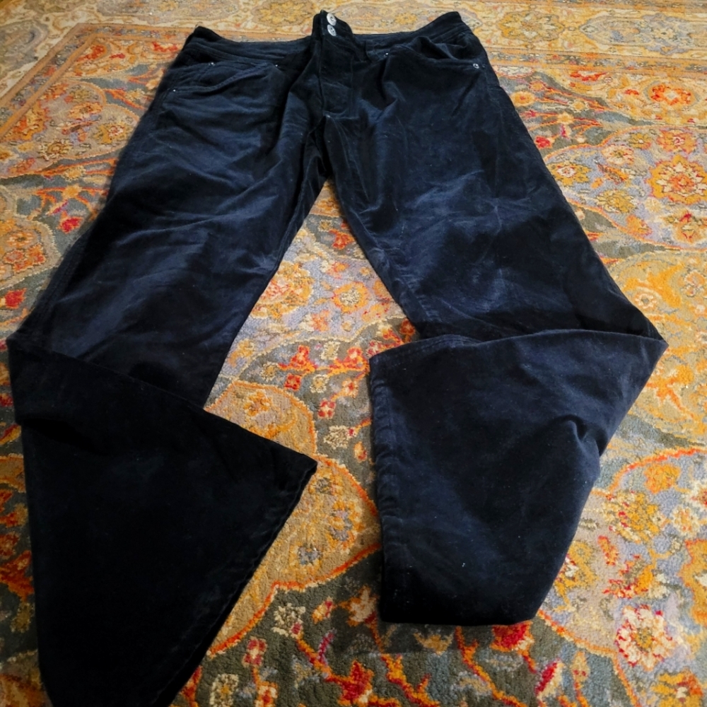 Suzannes black velvet pants 16P